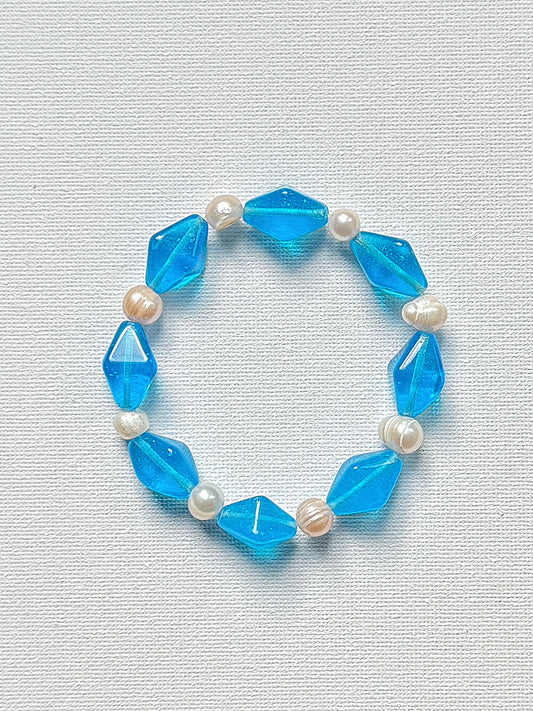 Freshwater Pearl and Blue Glass Beads Bracelet