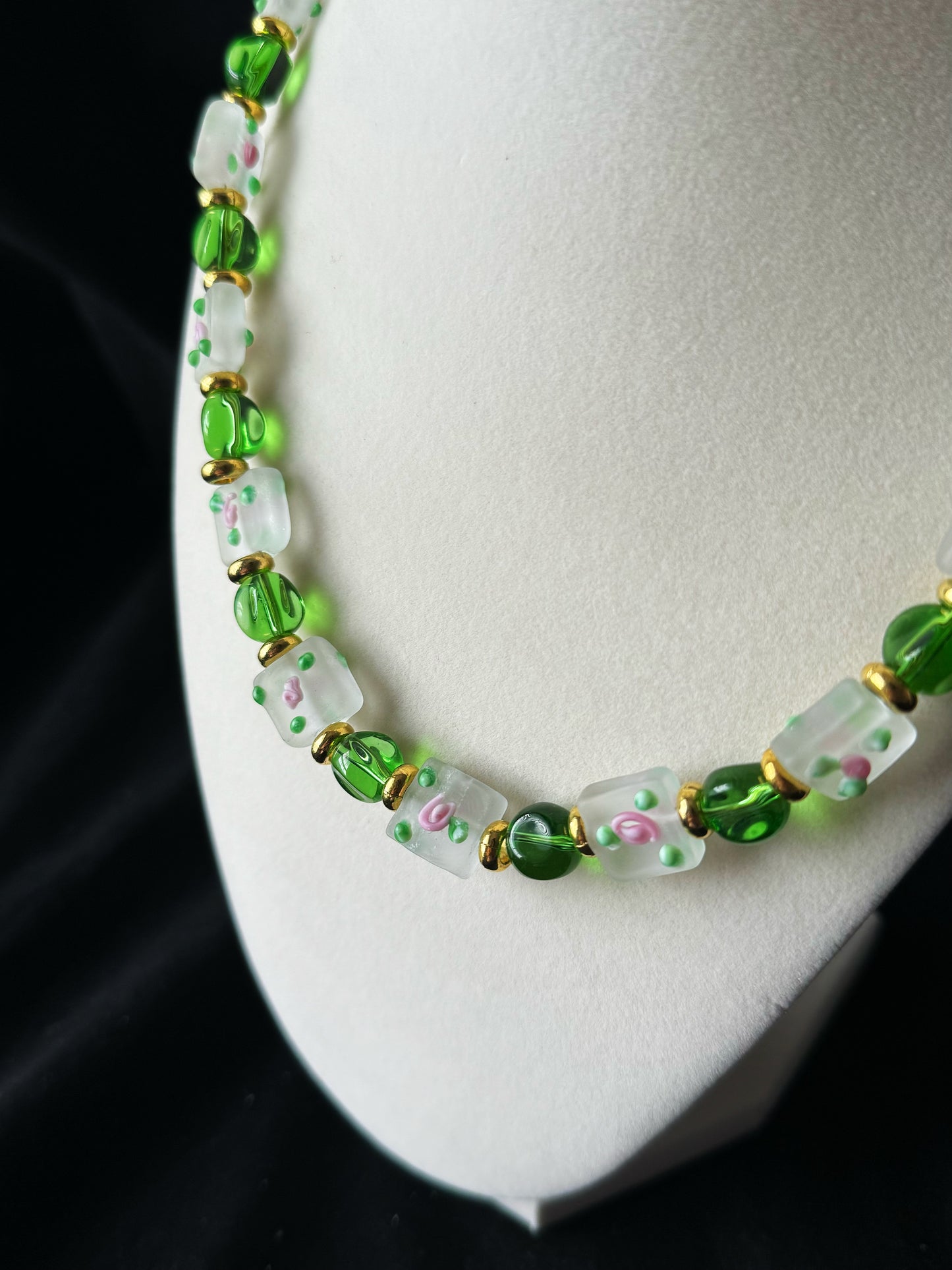 Green and White Floral Glaze Necklace