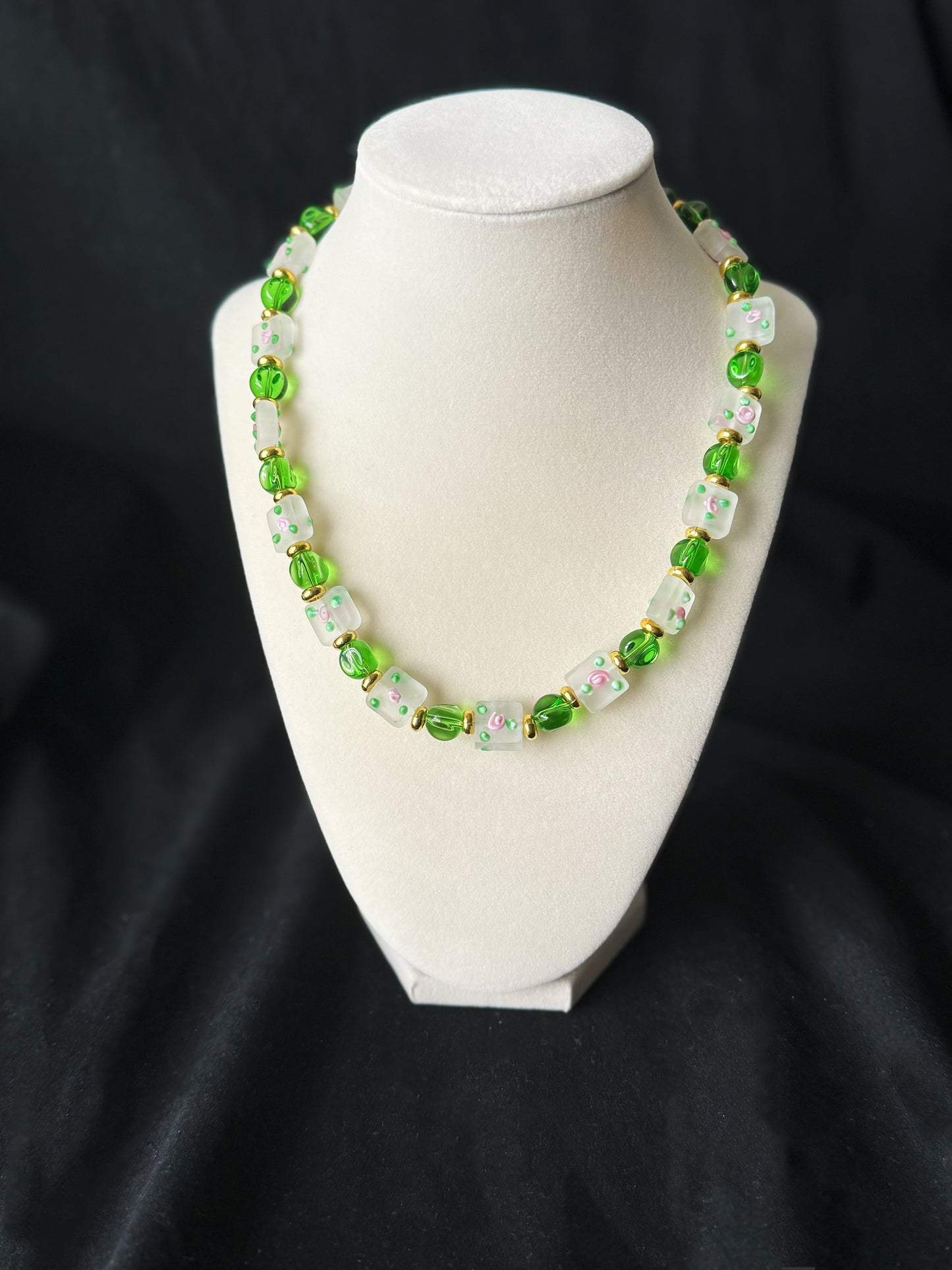 Green and White Floral Glaze Necklace